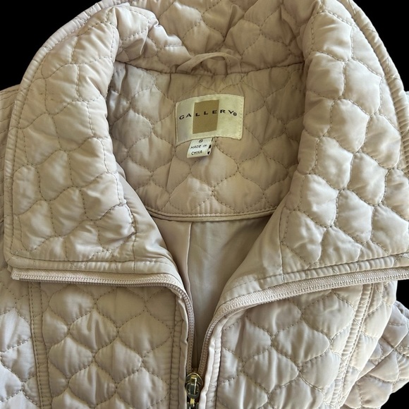 Gallery lighter Weight Beige Quilted Jacket Sz. S - Picture 15 of 16